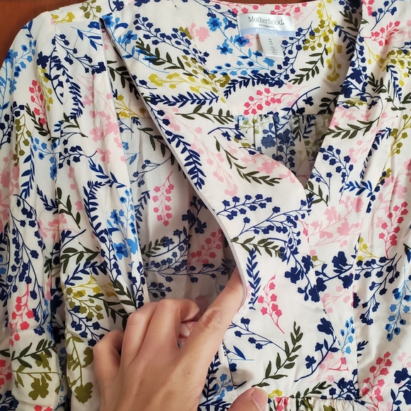 Motherhood Maternity Nursing Top, Size Medium - Picture 3 of 3